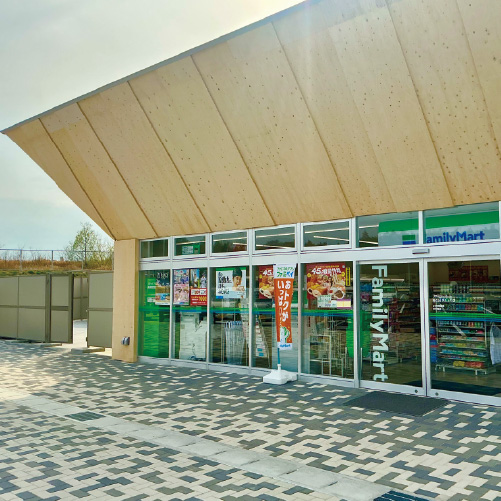 ファミリーマート阿久比PAの上り店